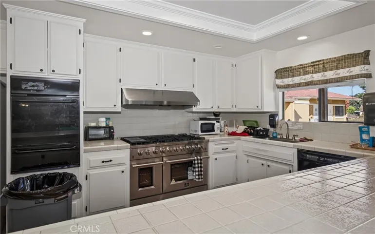 1300 W Menlo Avenue 188, Hemet, California 92543