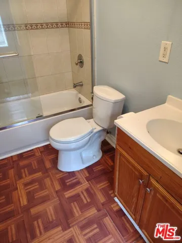 10516 Avalon Boulevard, Los Angeles, California 90003
