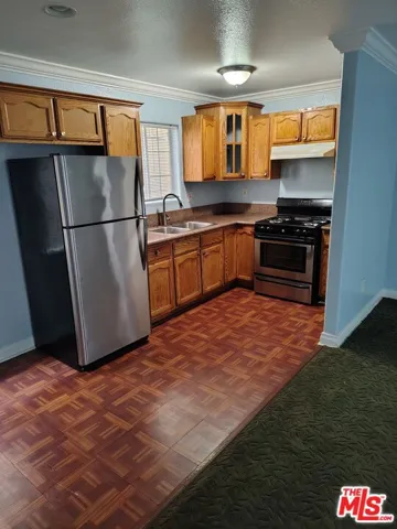 10516 Avalon Boulevard, Los Angeles, California 90003