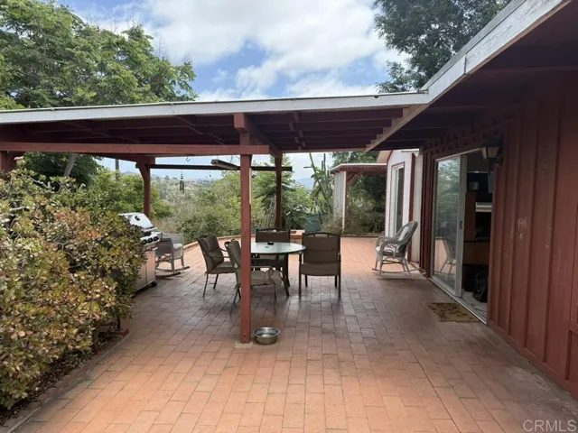 604 Rudd Road, Vista, California 92084
