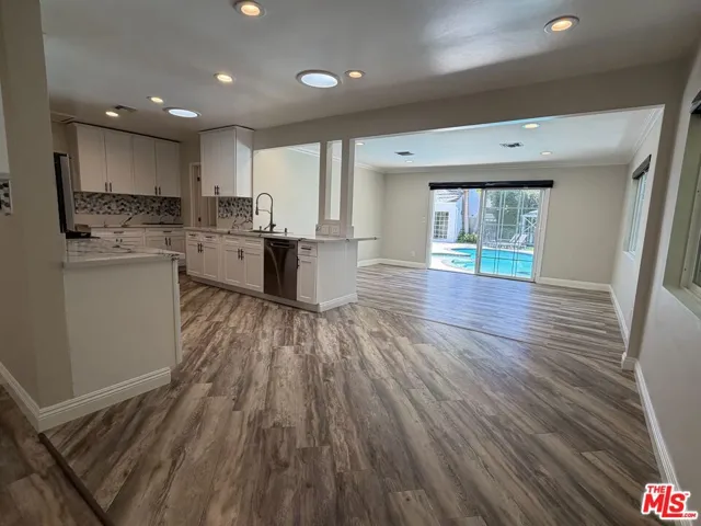 4747 Cartwright Avenue, Toluca Lake, California 91602