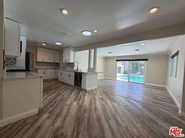 4747 Cartwright Avenue, Toluca Lake, California 91602