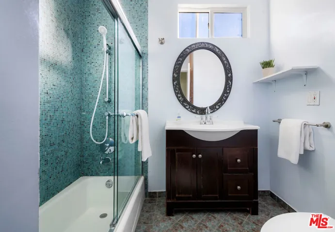 4747 Cartwright Avenue, Toluca Lake, California 91602