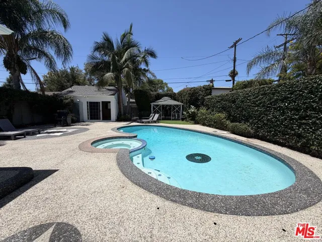 4747 Cartwright Avenue, Toluca Lake, California 91602
