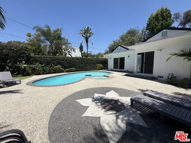 4747 Cartwright Avenue, Toluca Lake, California 91602