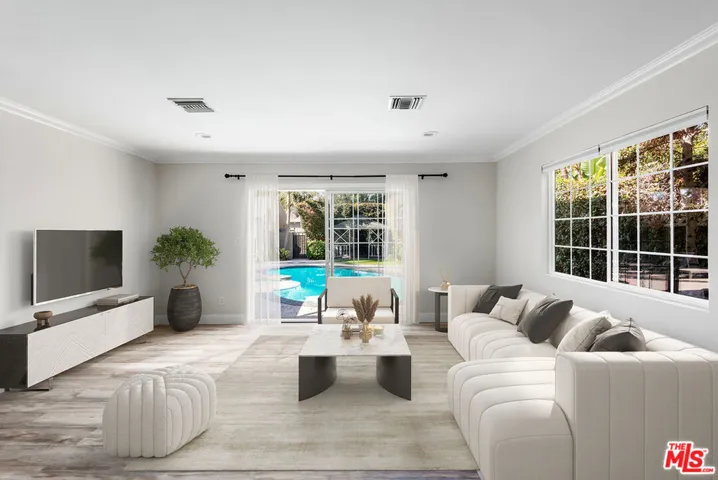 4747 Cartwright Avenue, Toluca Lake, California 91602