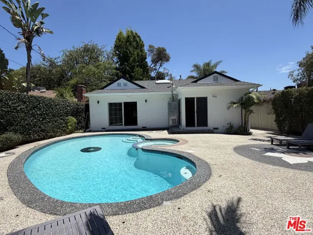 4747 Cartwright Avenue, Toluca Lake, California 91602