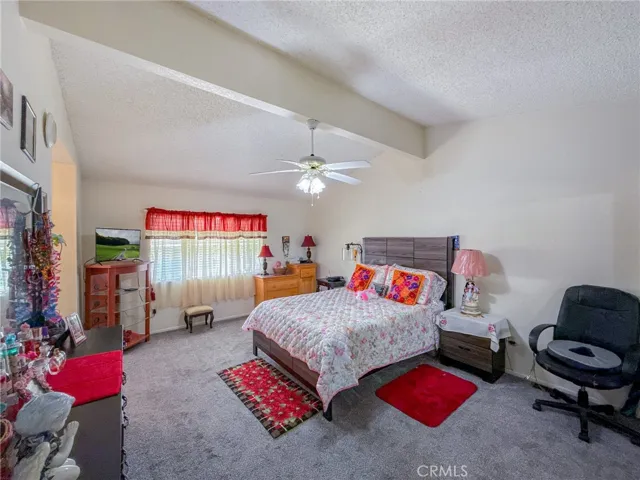 45465 E 25th Street 26, Lancaster, California 93535