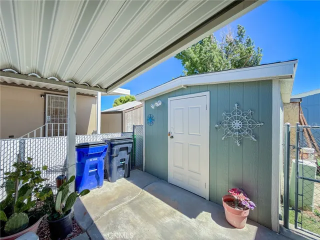 45465 E 25th Street 26, Lancaster, California 93535