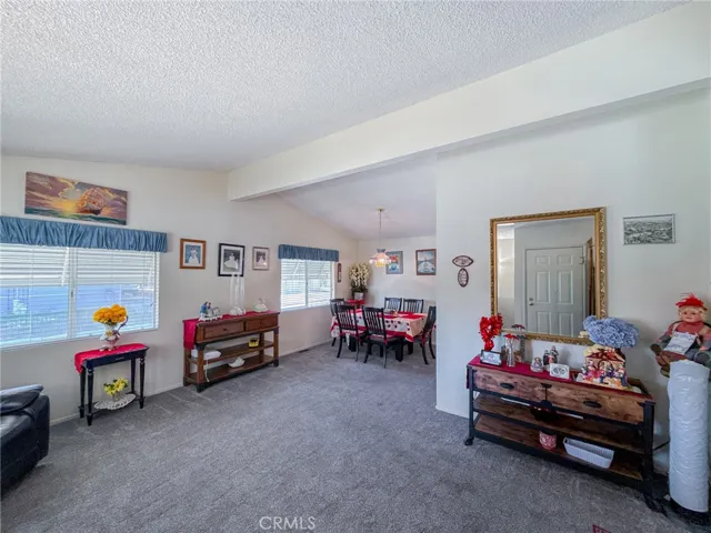 45465 E 25th Street 26, Lancaster, California 93535