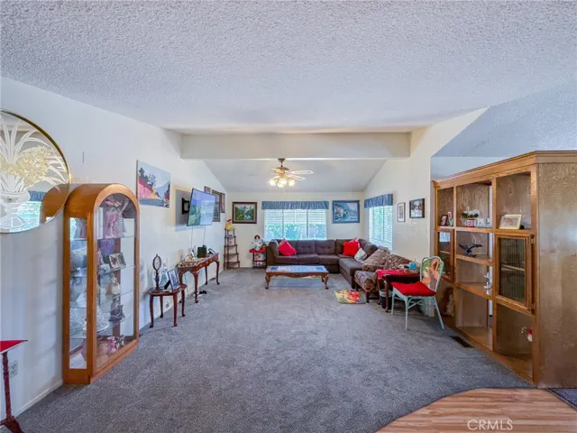 45465 E 25th Street 26, Lancaster, California 93535