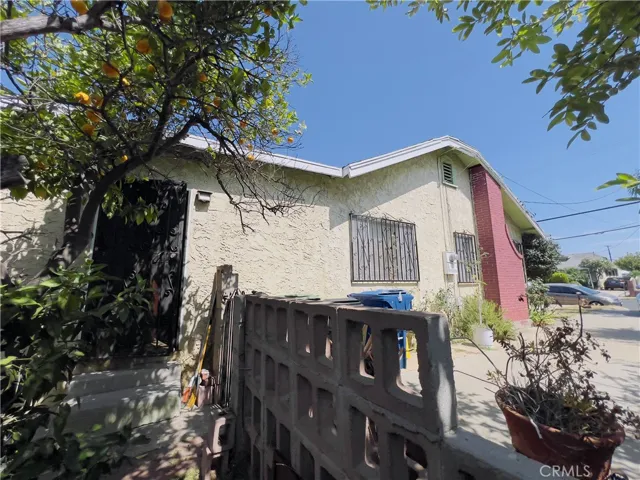 2808 Guirado, Los Angeles, California 90023