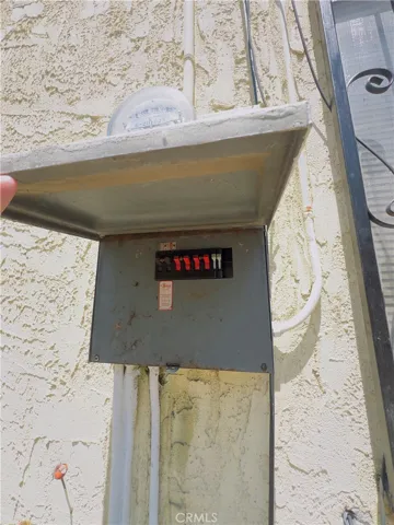 2808 Guirado, Los Angeles, California 90023