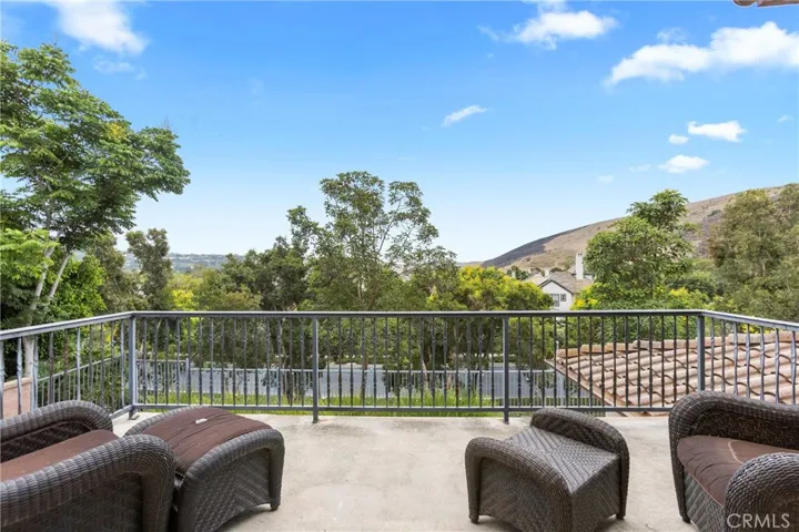 6 Gardenia Street, Ladera Ranch, California 92694