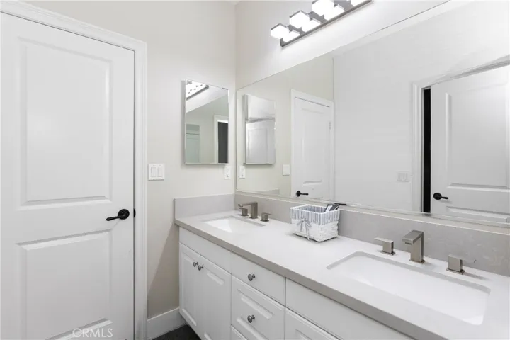 6 Gardenia Street, Ladera Ranch, California 92694