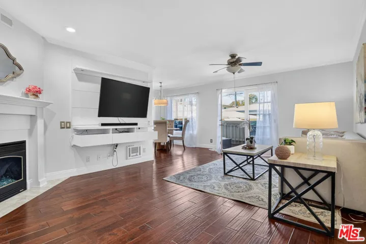 944 11th Street 9, Santa Monica, California 90403