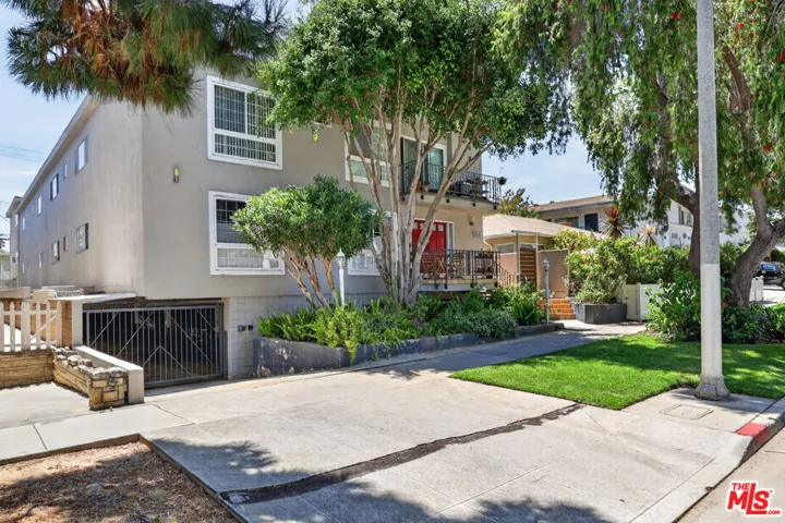 944 11th Street 9, Santa Monica, California 90403