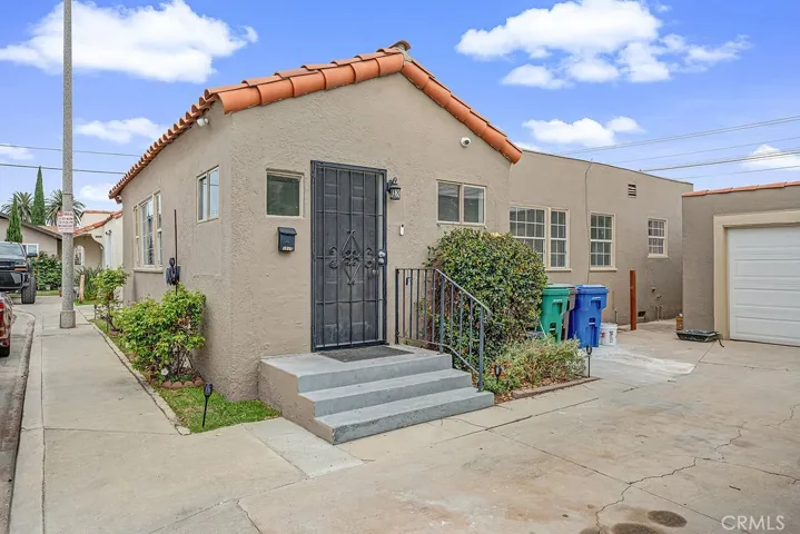 1515 E Walnut Way, Long Beach, California 90813