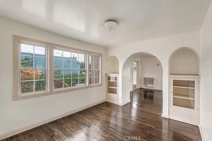 1515 E Walnut Way, Long Beach, California 90813