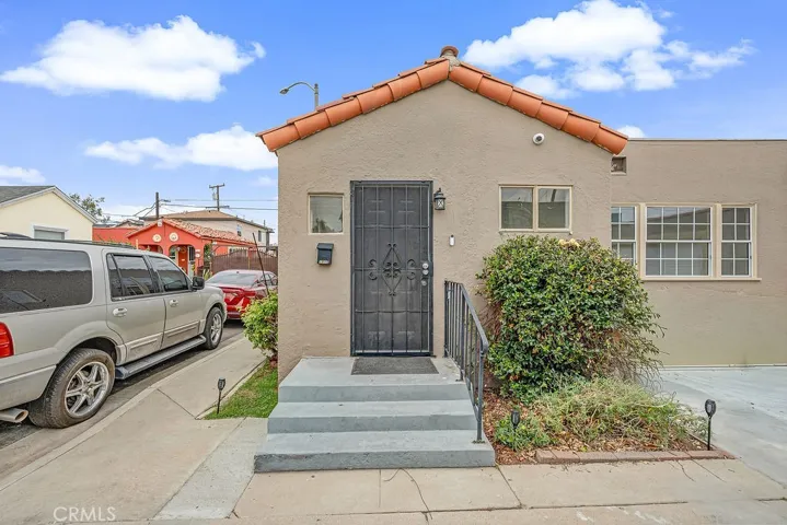 1515 E Walnut Way, Long Beach, California 90813