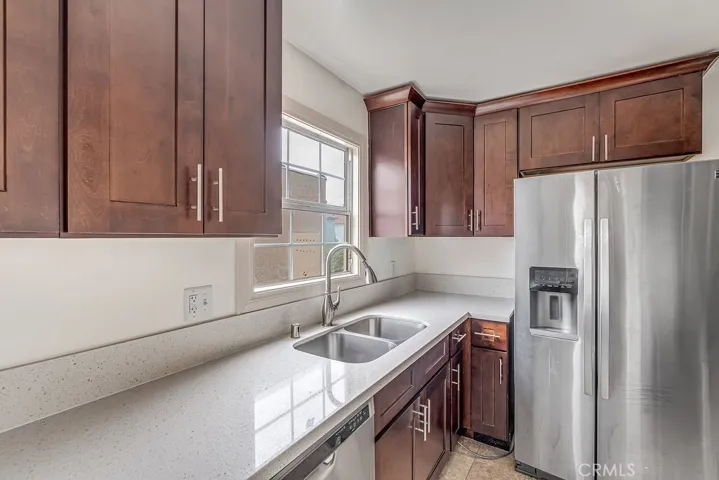 1515 E Walnut Way, Long Beach, California 90813
