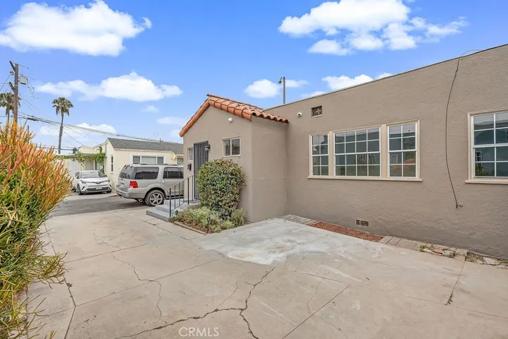 1515 E Walnut Way, Long Beach, California 90813