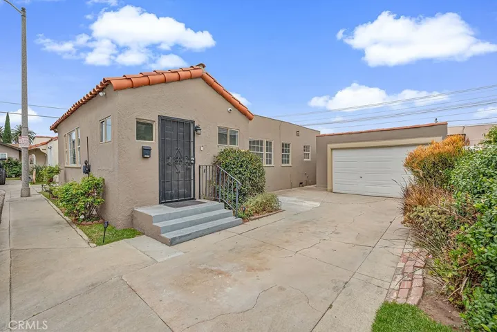 1515 E Walnut Way, Long Beach, California 90813