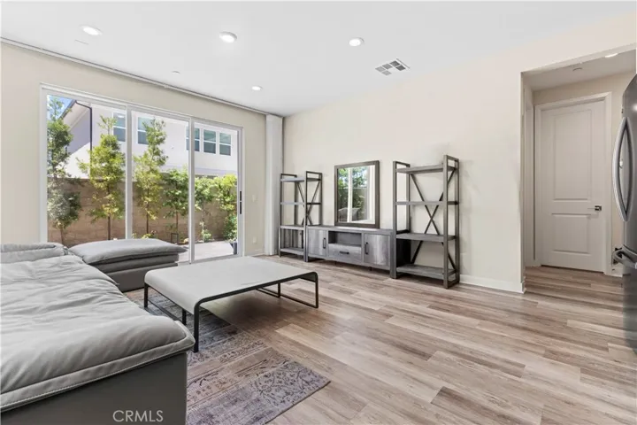 271 Newton, Lake Forest, California 92630