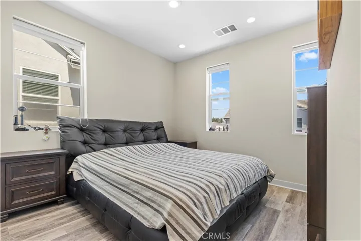 271 Newton, Lake Forest, California 92630