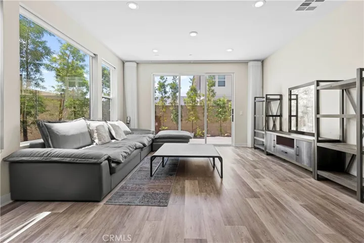 271 Newton, Lake Forest, California 92630
