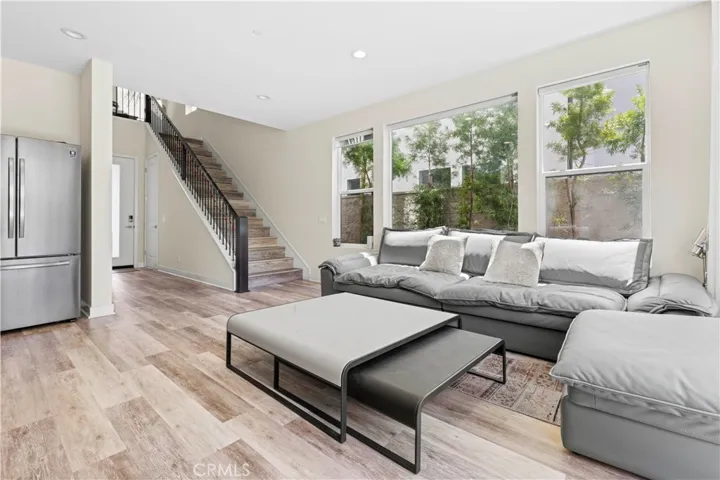 271 Newton, Lake Forest, California 92630