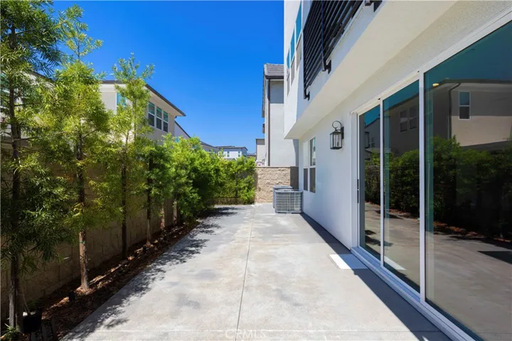 271 Newton, Lake Forest, California 92630