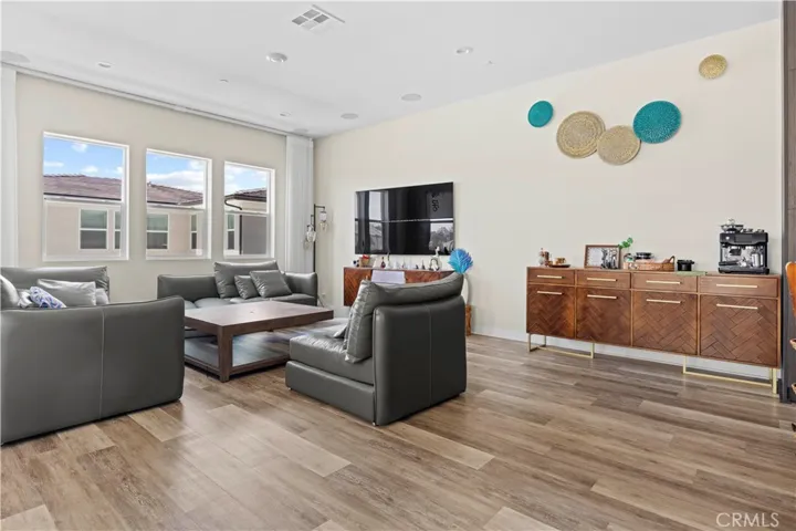271 Newton, Lake Forest, California 92630