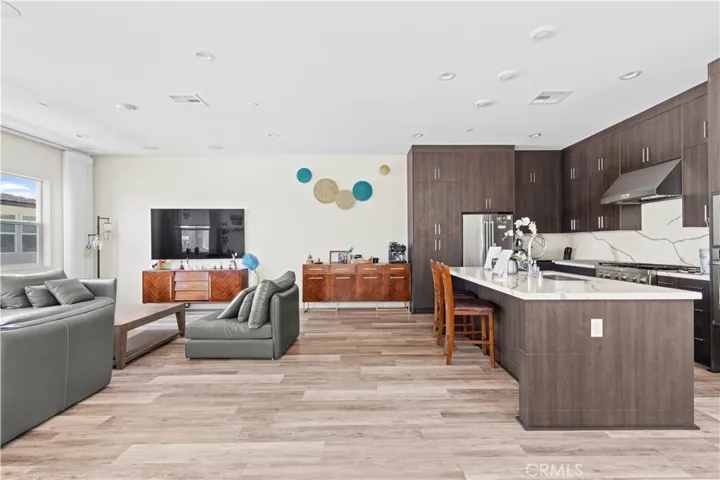 271 Newton, Lake Forest, California 92630