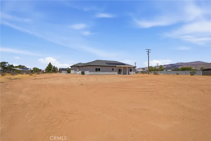 22819 Little Beaver Road, Apple Valley, California 92308