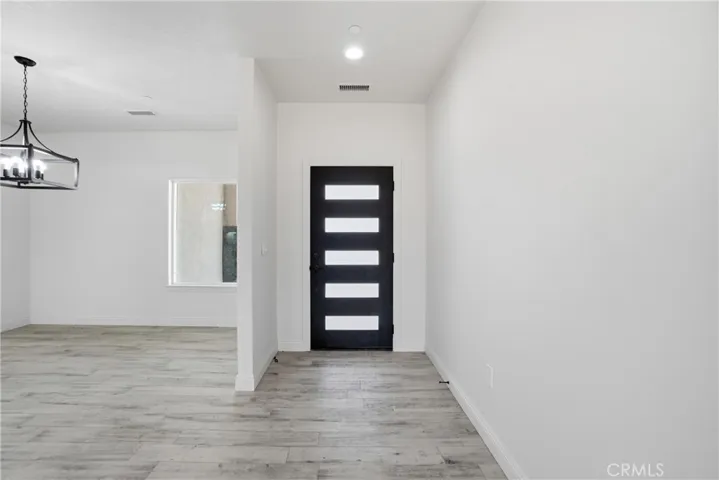22819 Little Beaver Road, Apple Valley, California 92308