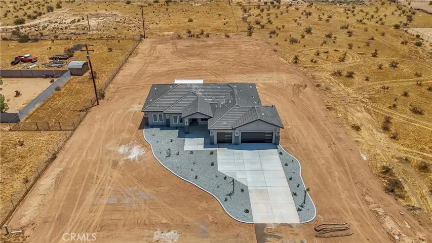 22819 Little Beaver Road, Apple Valley, California 92308