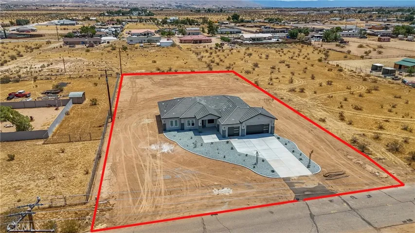 22819 Little Beaver Road, Apple Valley, California 92308