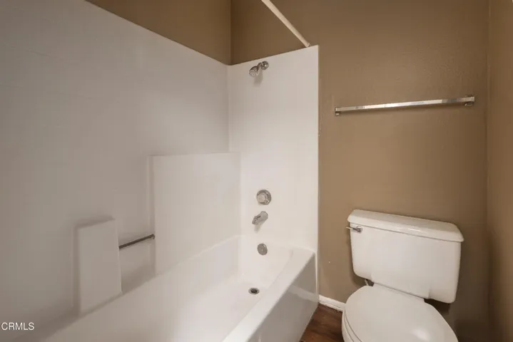 P1085993