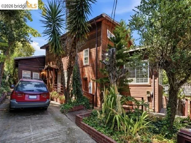 4105 Gregory St, Oakland, California 94619