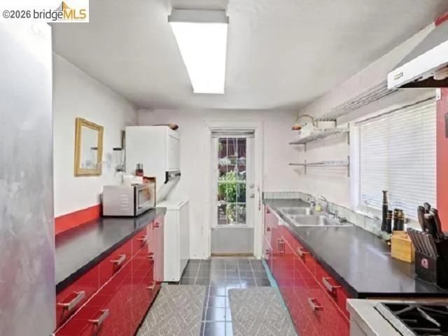 4105 Gregory St, Oakland, California 94619