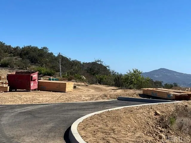 1710 Hampton Glen, Escondido, California 92026