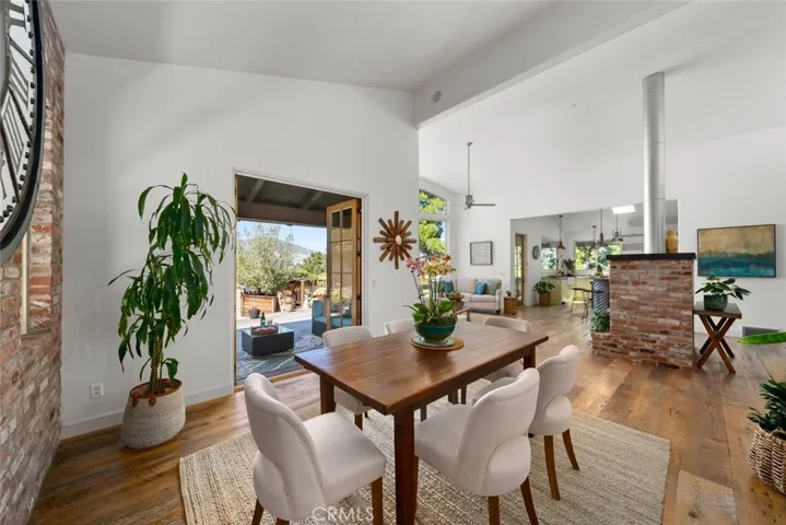 2072 Royal Way, San Luis Obispo, California 93405