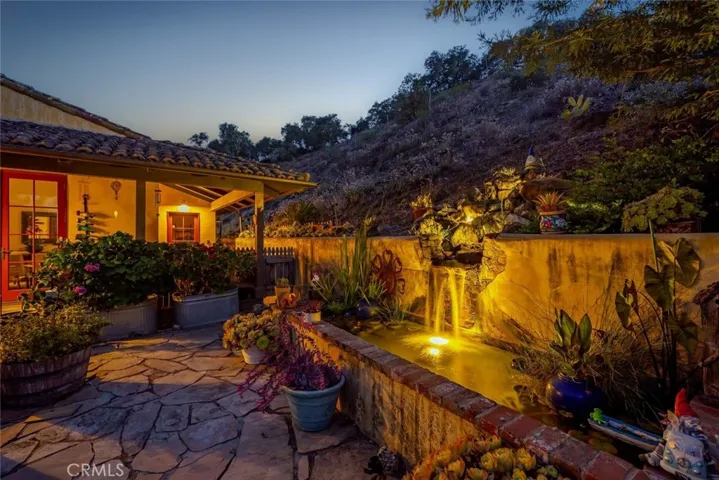 2072 Royal Way, San Luis Obispo, California 93405