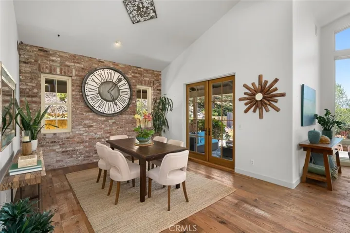 2072 Royal Way, San Luis Obispo, California 93405
