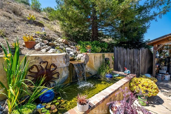 2072 Royal Way, San Luis Obispo, California 93405