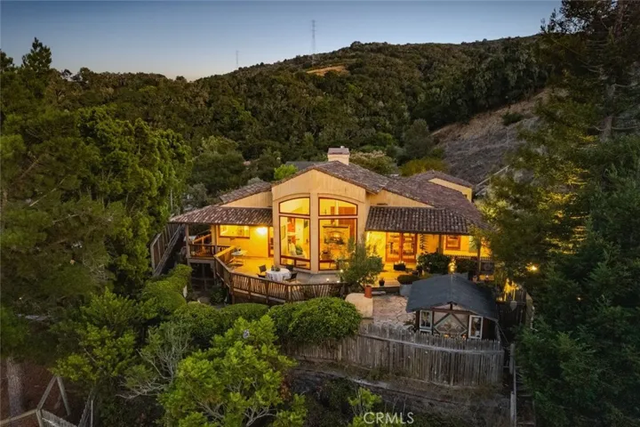 2072 Royal Way, San Luis Obispo, California 93405