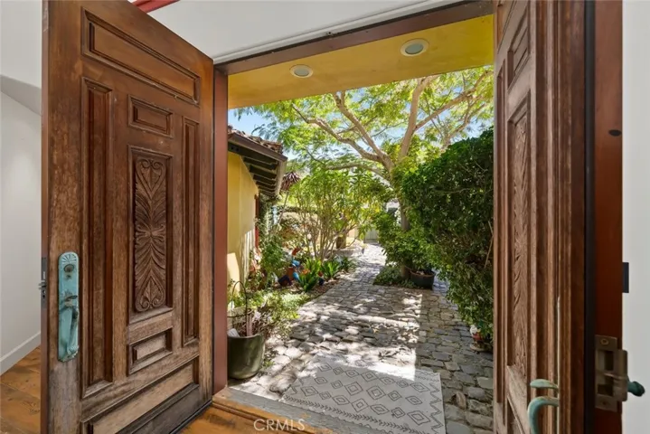 2072 Royal Way, San Luis Obispo, California 93405