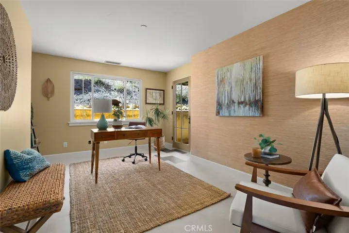 2072 Royal Way, San Luis Obispo, California 93405