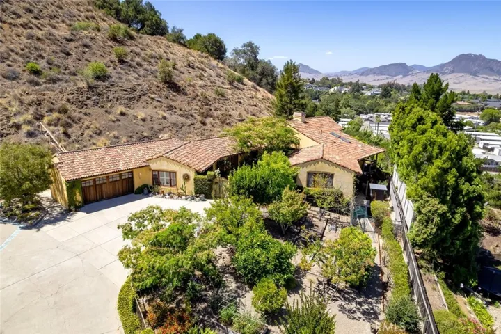 2072 Royal Way, San Luis Obispo, California 93405